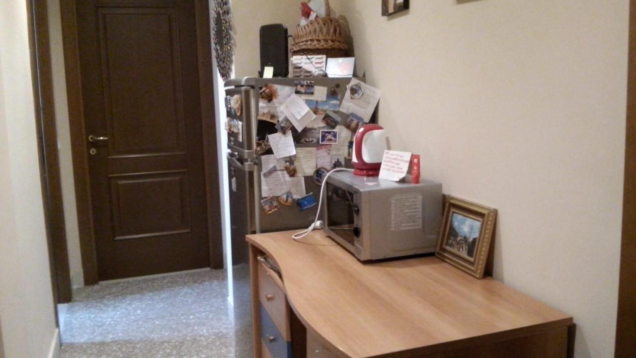 Affittacamere , Rooms Near Trastevere Station ローマ エクステリア 写真